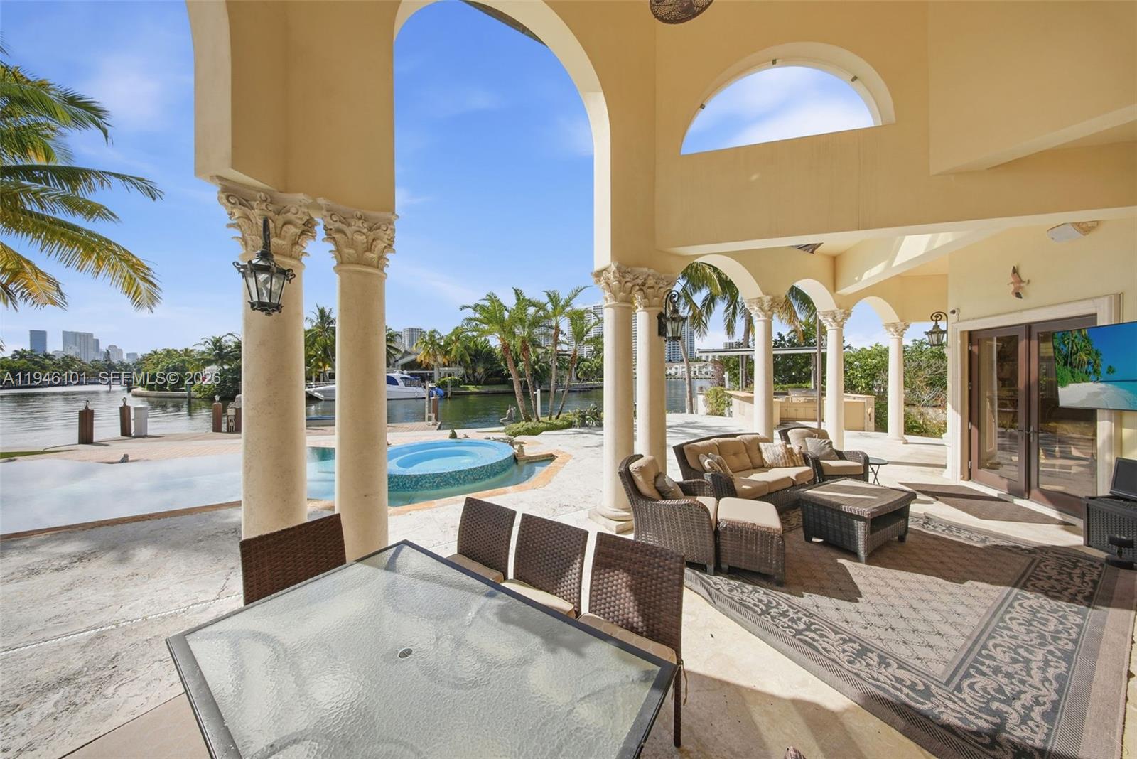 680 Golden Beach Dr Property Photo 31
