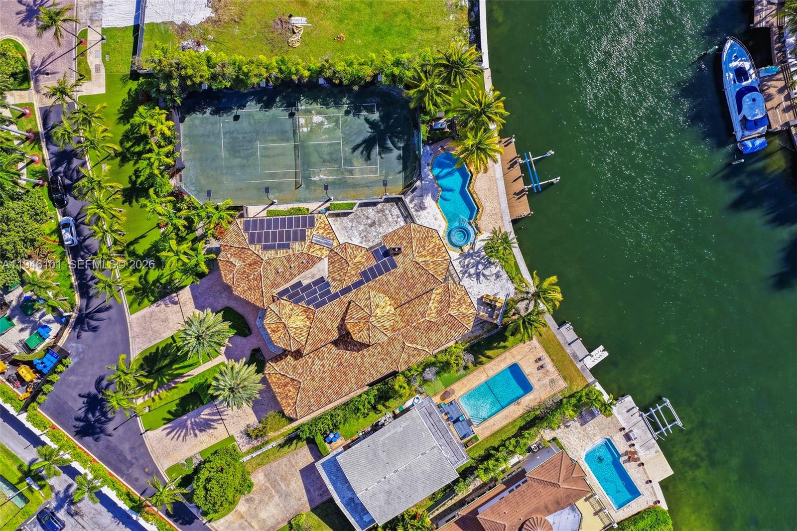 680 Golden Beach Dr Property Photo 87