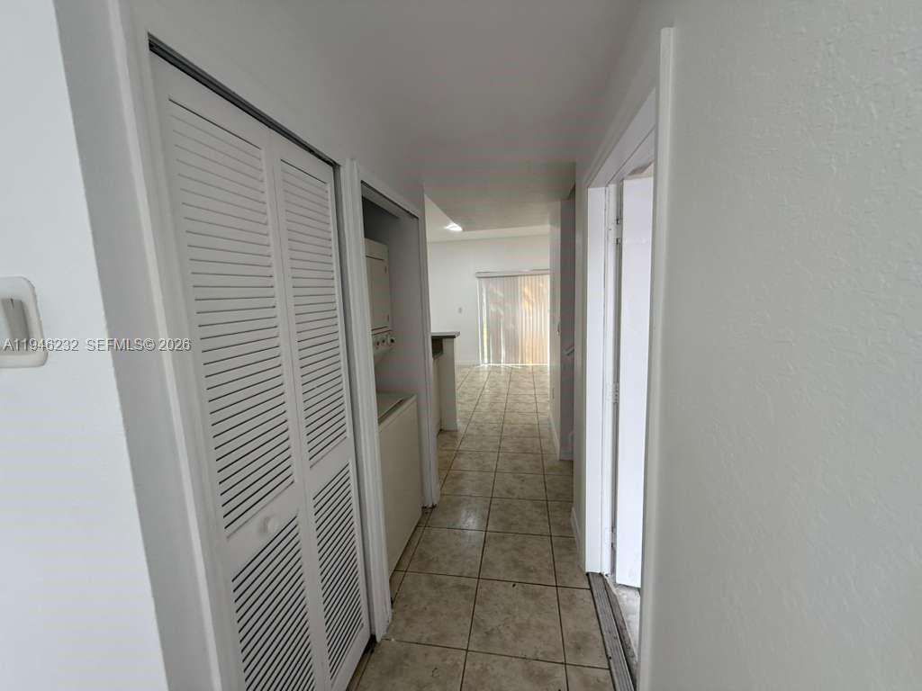 820 Sw 6th Ct Property Photo 9