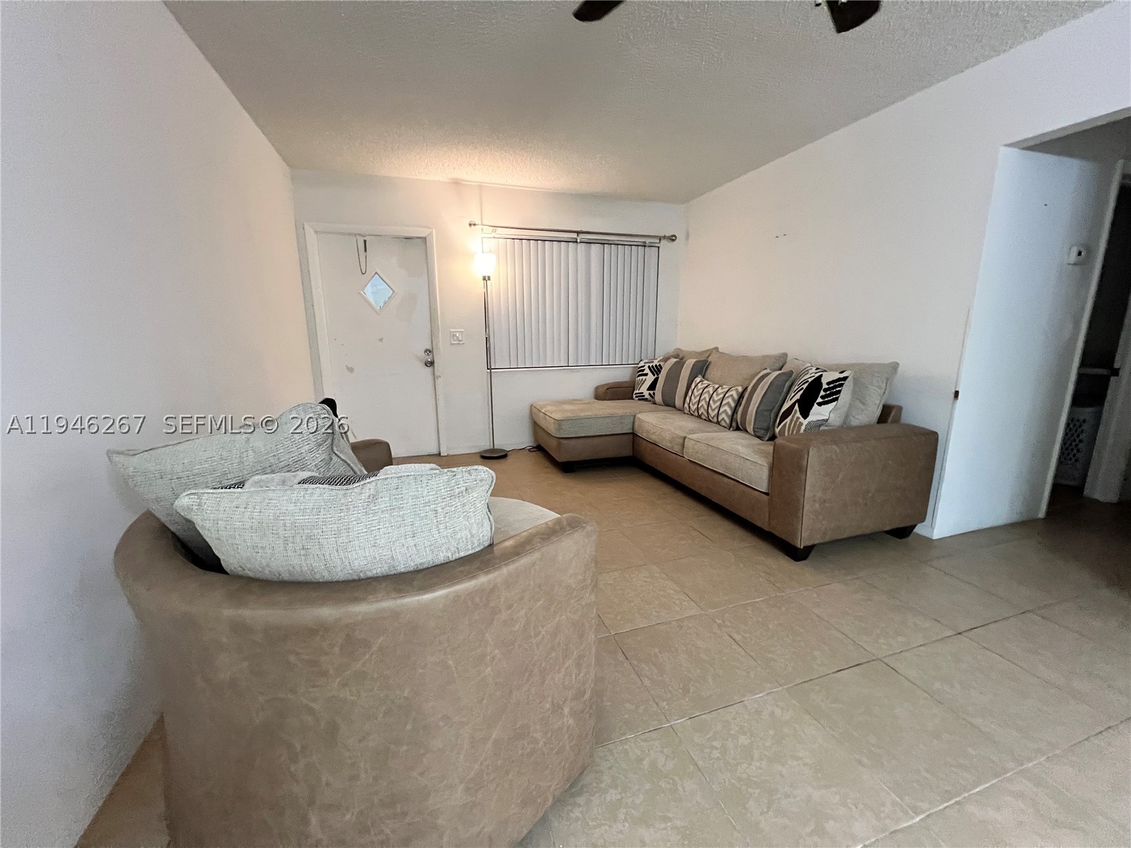 2702 Pierce St 5 Property Photo 3
