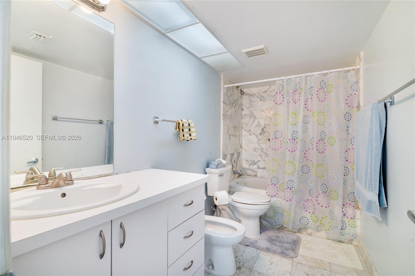 9341 Collins Ave 903 Property Photo 14