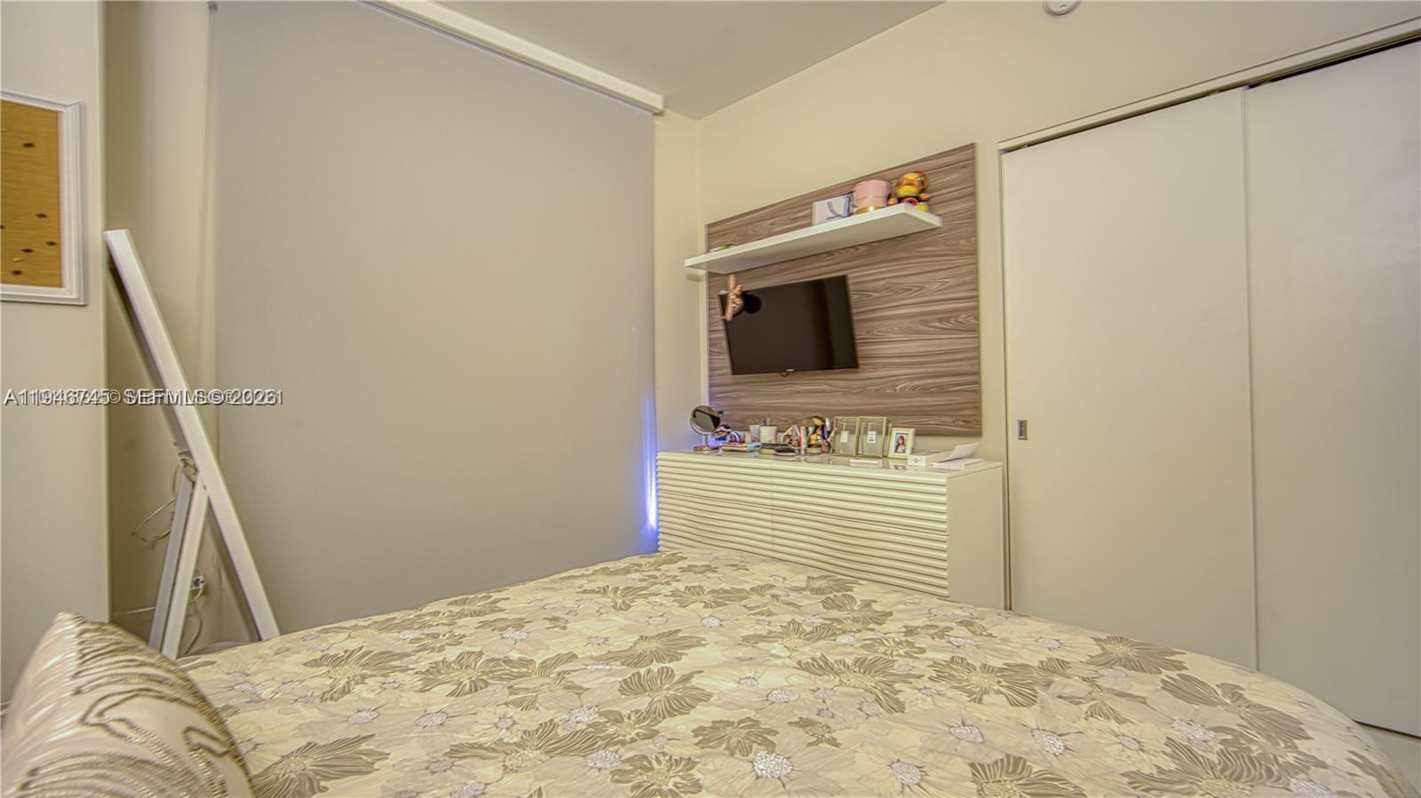 16385 Biscayne Blvd 1415 Property Photo 13