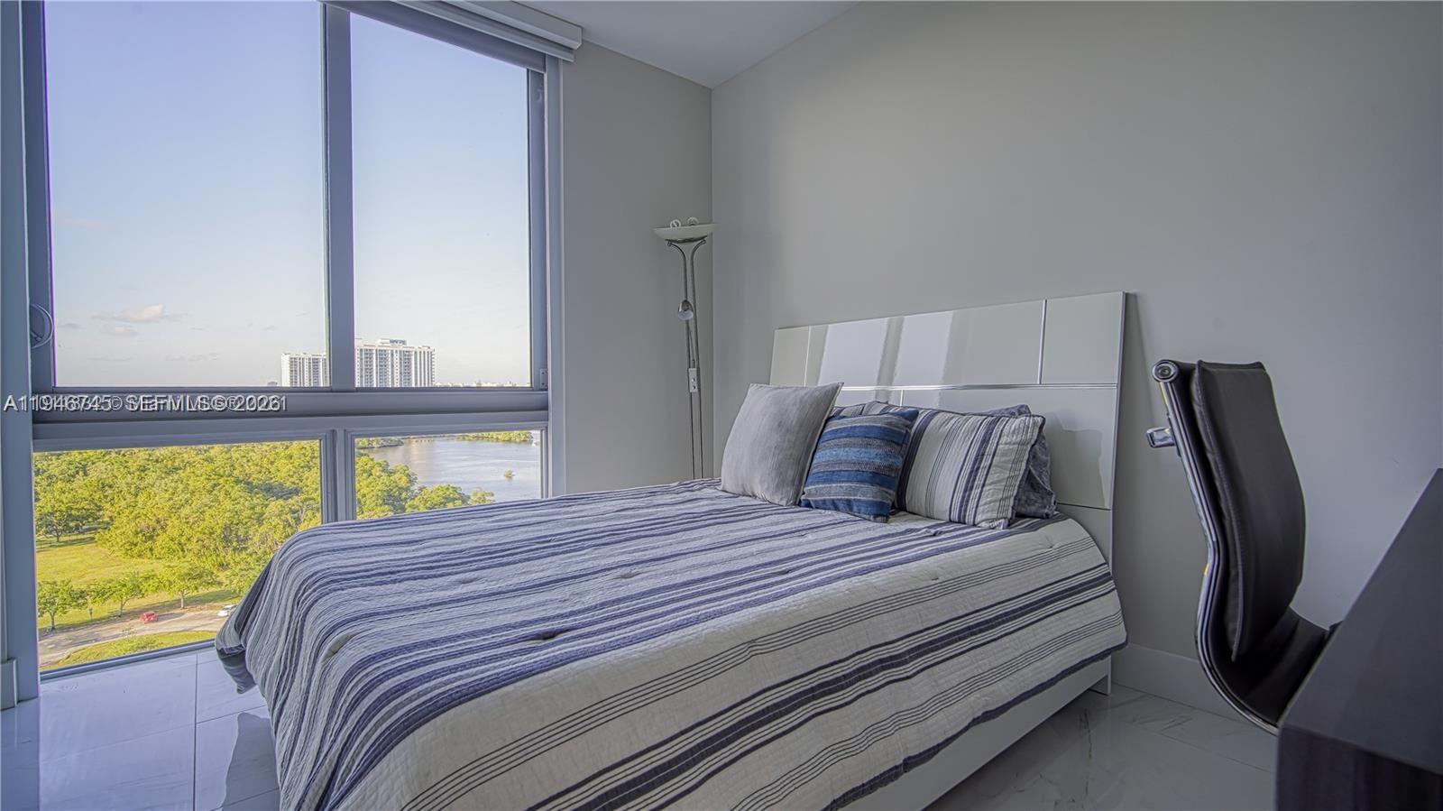 16385 Biscayne Blvd 1415 Property Photo 22