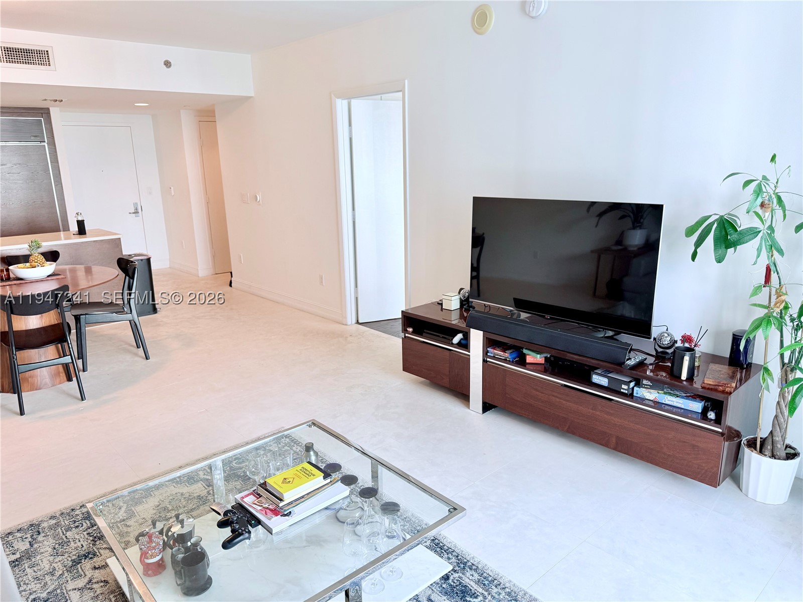 465 Brickell Ave 2906 Property Photo 5