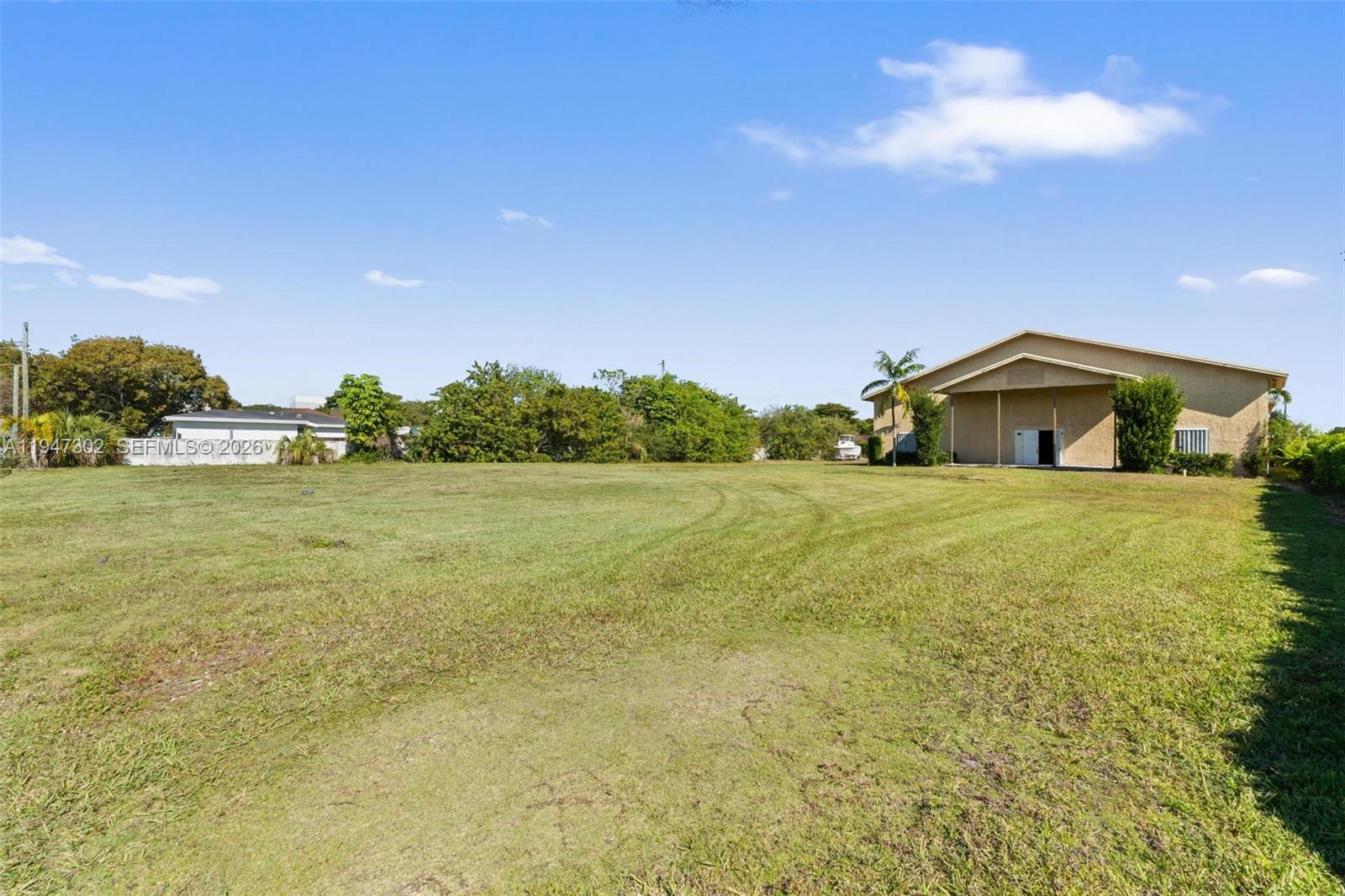 21571 Sw 110th Ave Property Photo 4