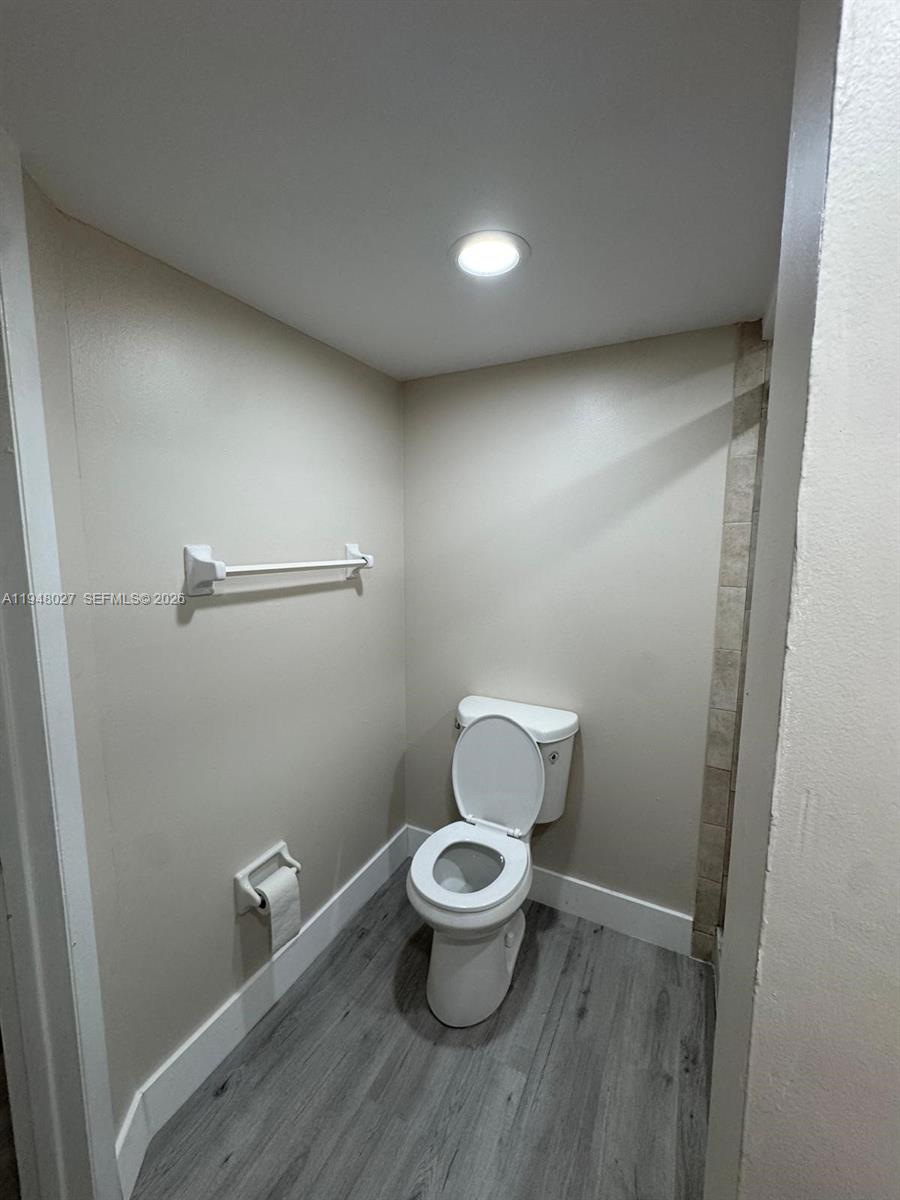 8051 S Colony Cir S 210 Property Photo 16