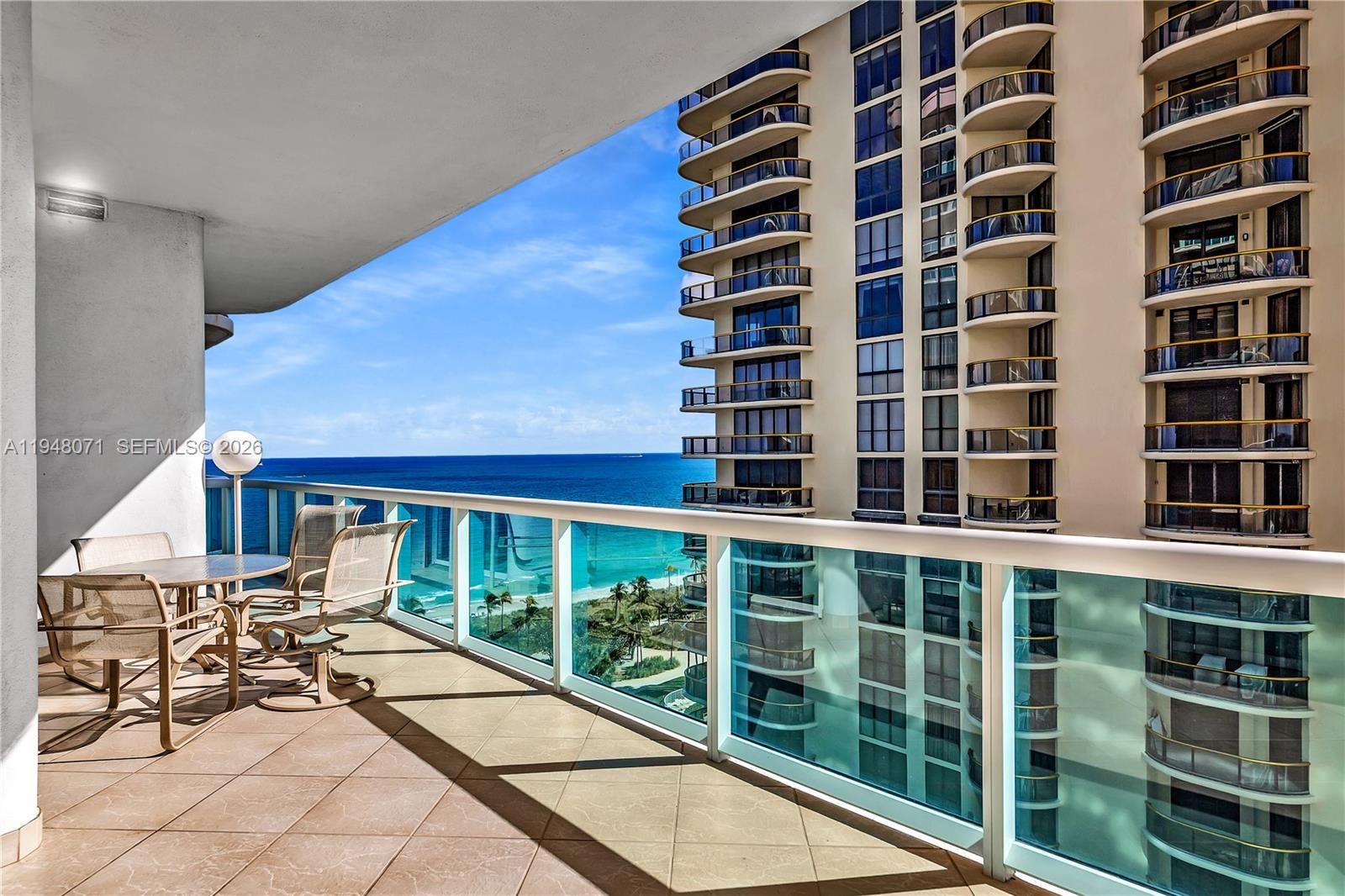10101 Collins Ave 11d +cabana Property Photo 9