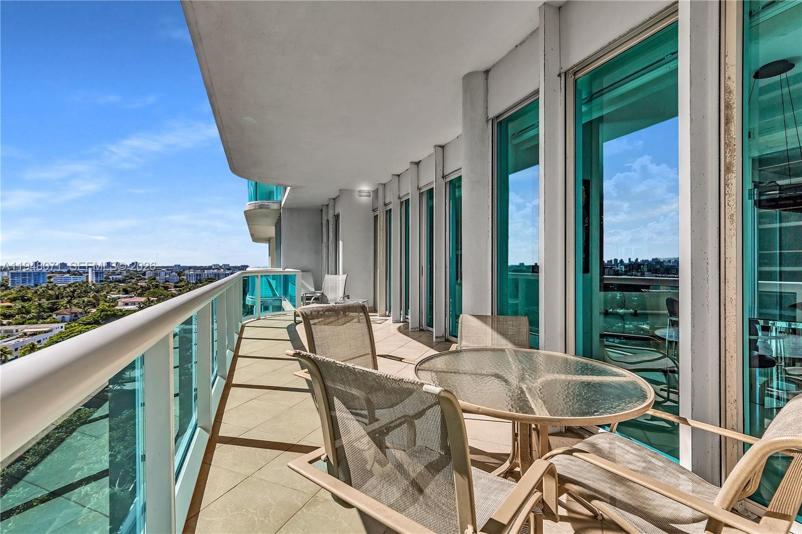 10101 Collins Ave 11d +cabana Property Photo 42