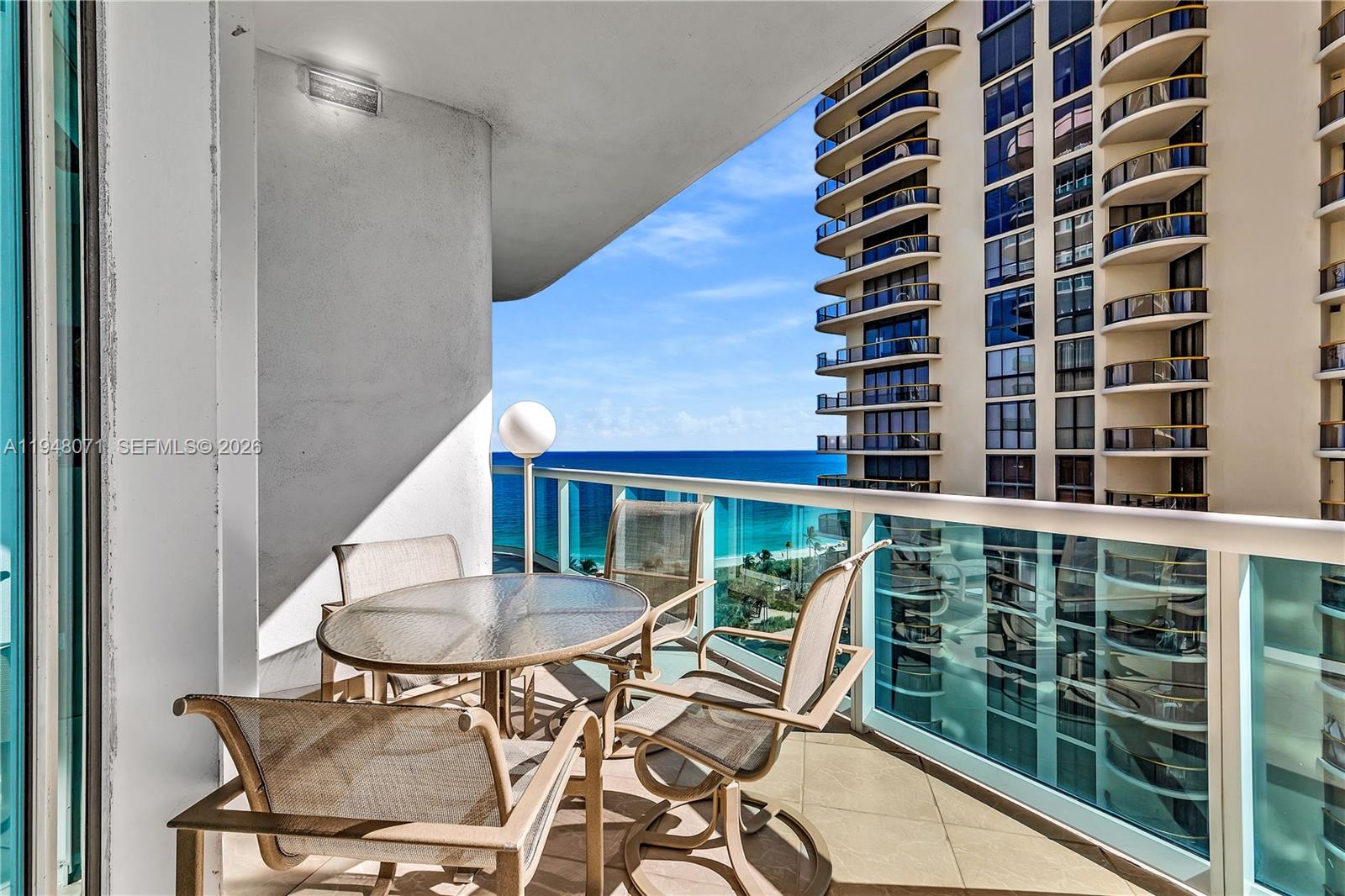 10101 Collins Ave 11d +cabana Property Photo 46