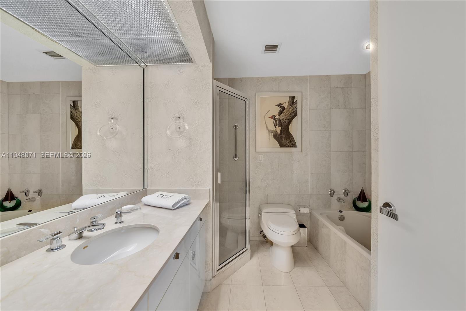 10101 Collins Ave 11d +cabana Property Photo 64
