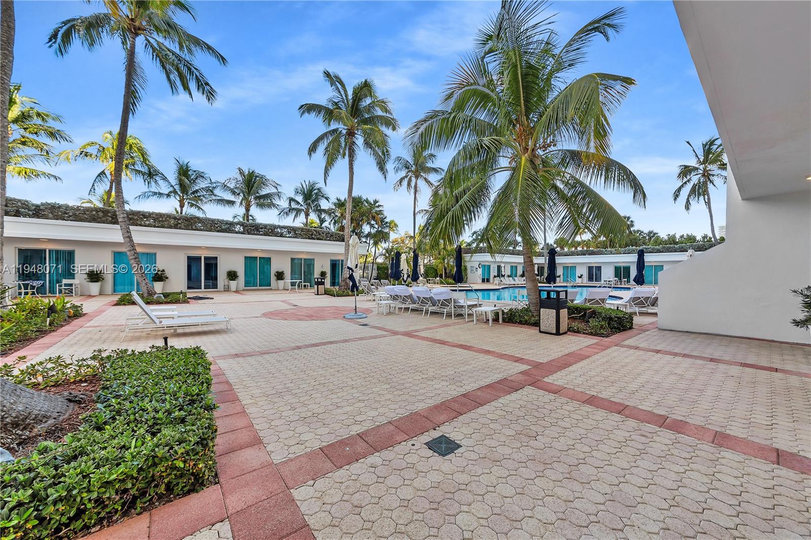 10101 Collins Ave 11d +cabana Property Photo 80