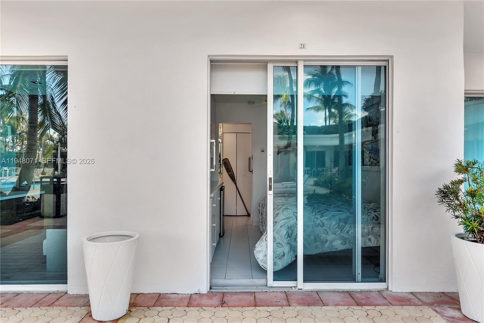 10101 Collins Ave 11d +cabana Property Photo 82