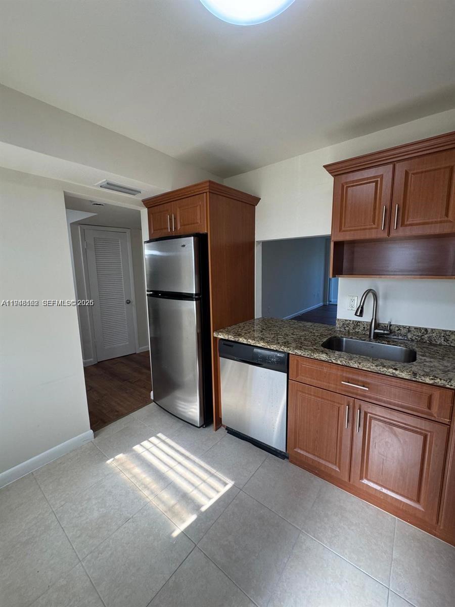 1201 Ne 191st St G313 Property Photo 4