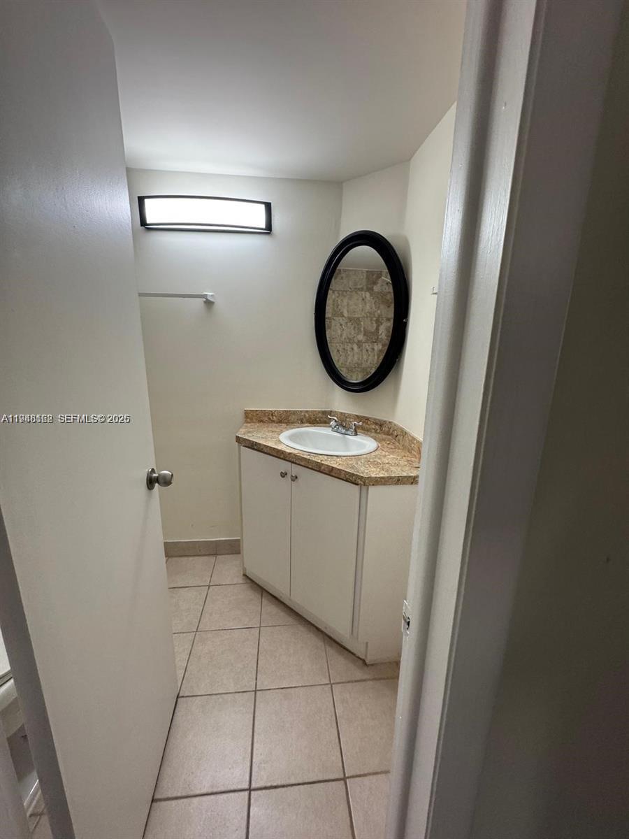 1201 Ne 191st St G313 Property Photo 13