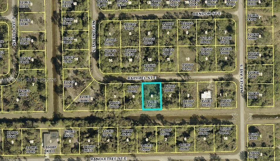 1238 Raphael St E Property Photo 1