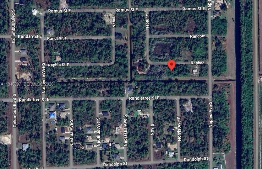 1238 Raphael St E Property Photo 2