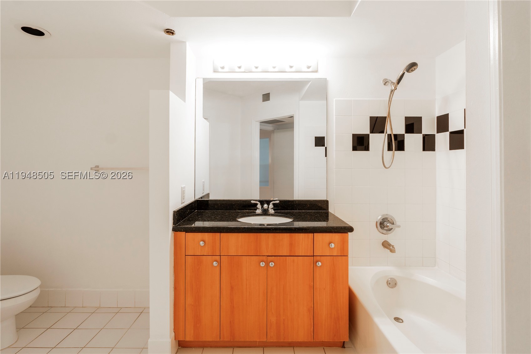 1330 West Ave 610 Property Photo 12