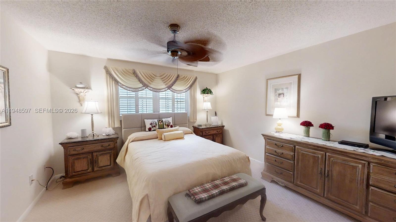 1527 Edgewater Circle Property Photo 14