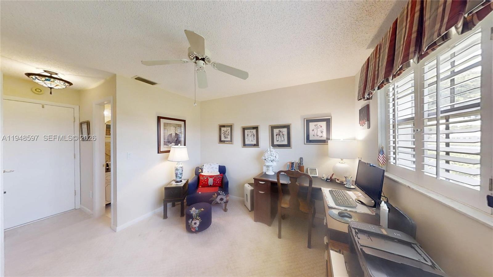 1527 Edgewater Circle Property Photo 20