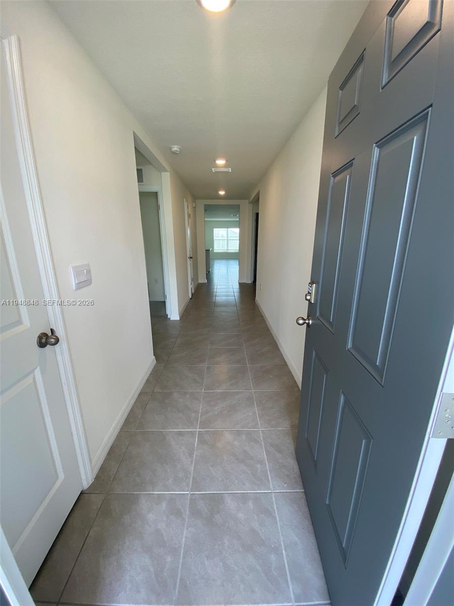 8864 Sw 49th Circle Property Photo 4