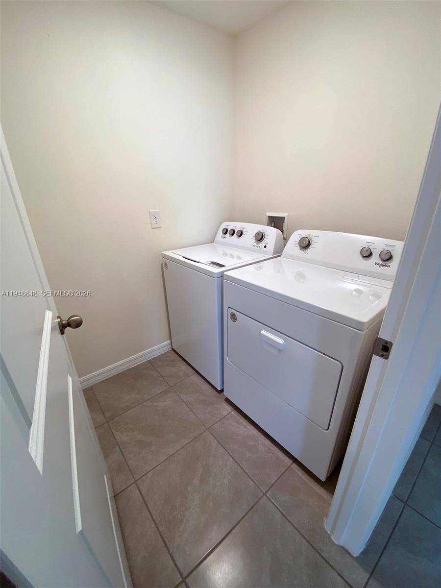 8864 Sw 49th Circle Property Photo 14