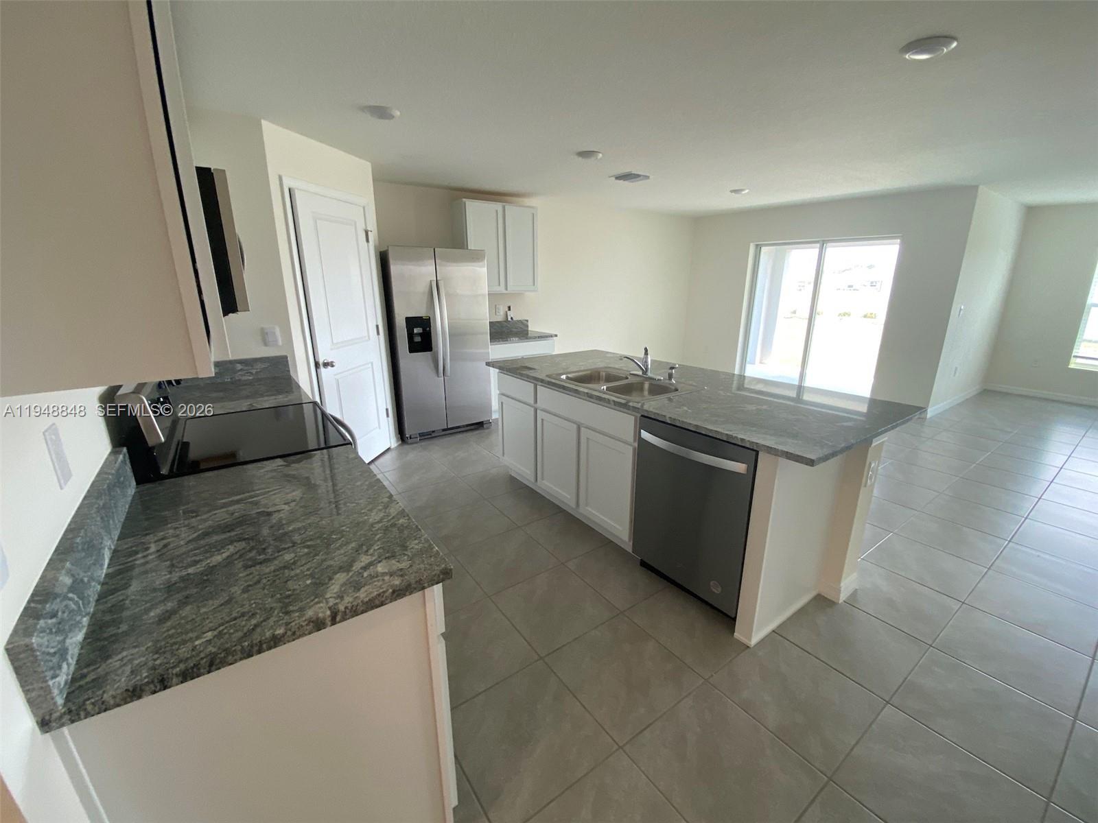 8864 Sw 49th Circle Property Photo 15