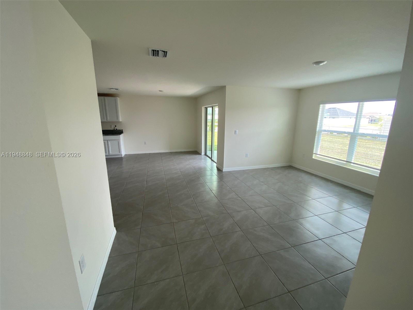 8864 Sw 49th Circle Property Photo 25