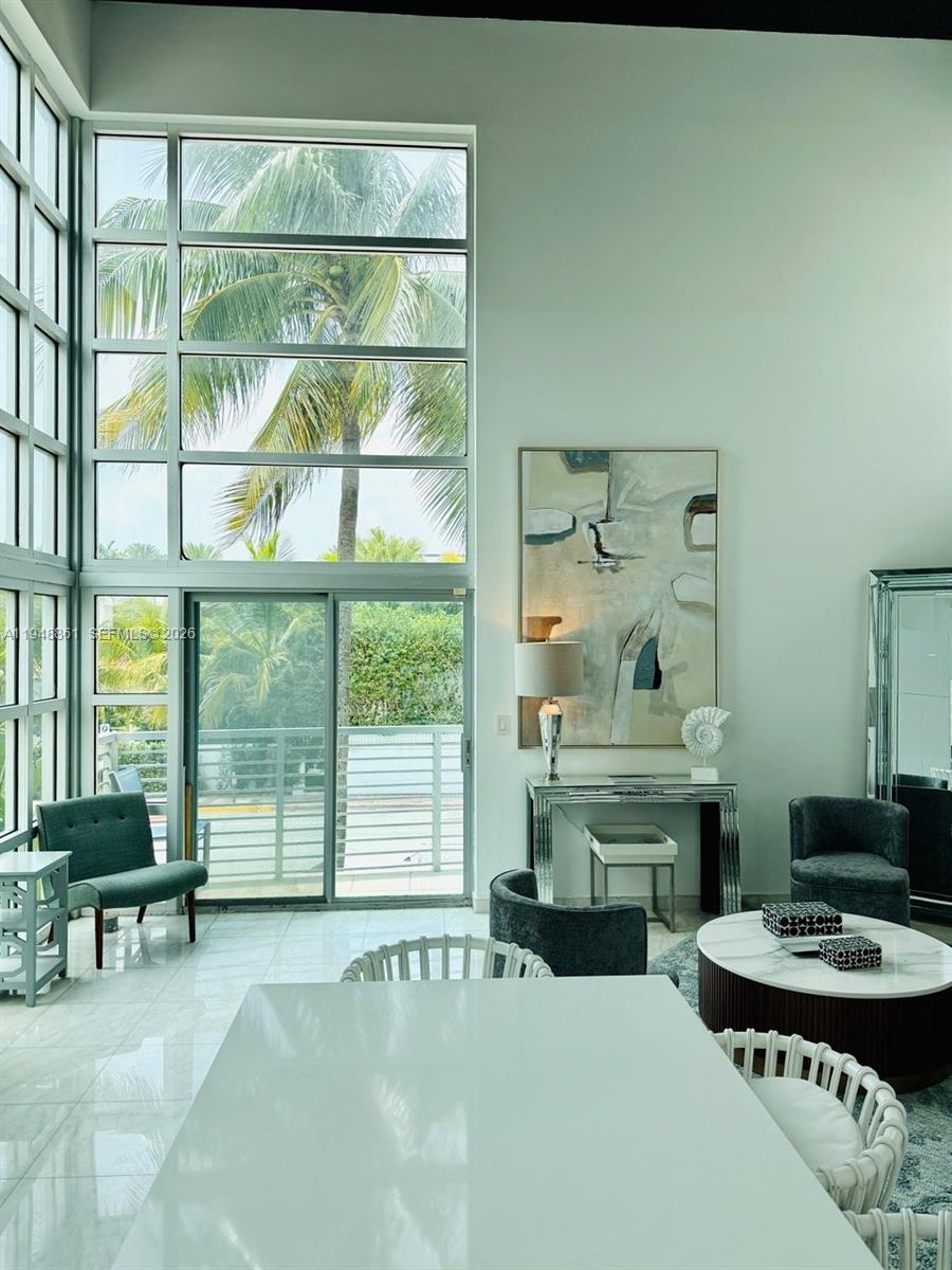 7700 Collins Ave 5 Property Photo 2