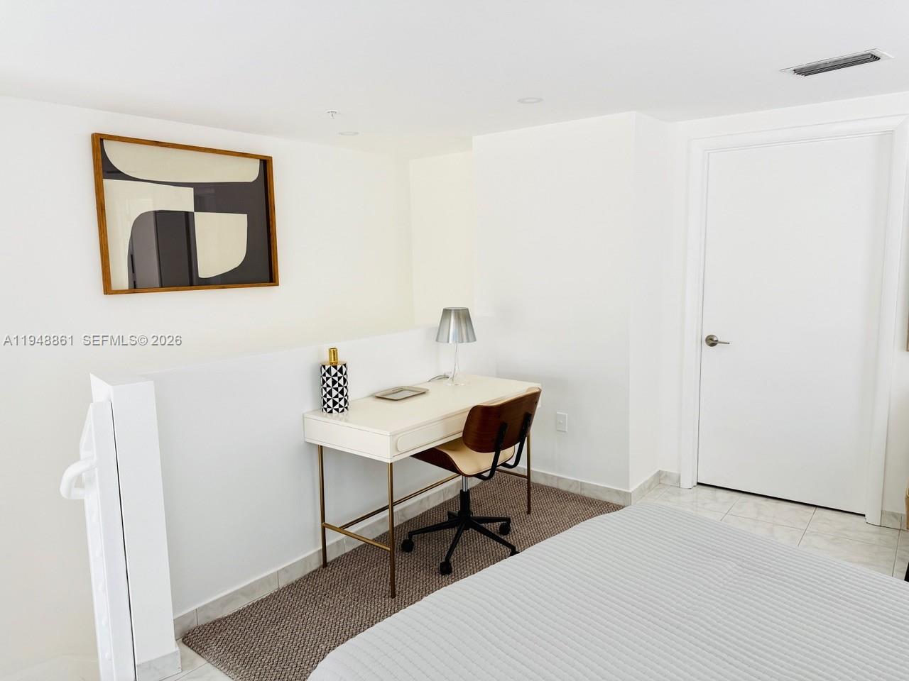 7700 Collins Ave 5 Property Photo 17