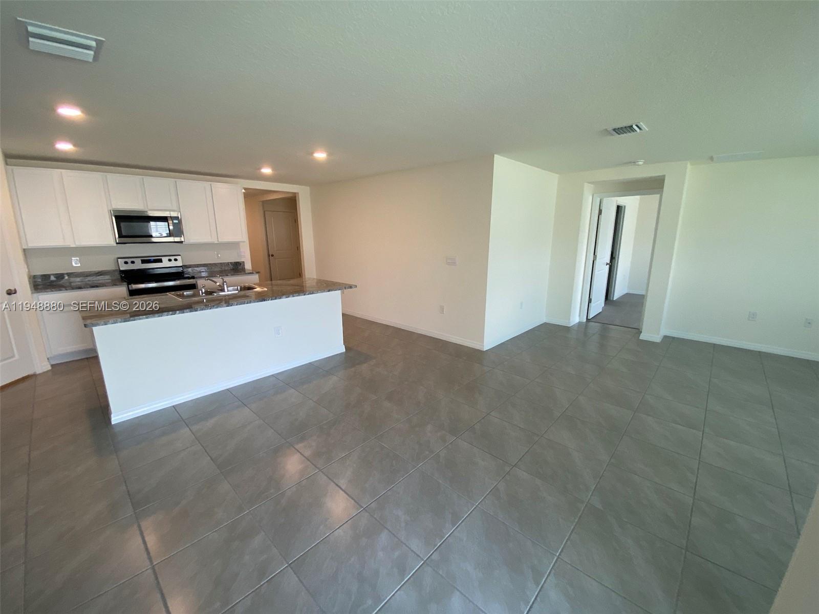 4961 Sw 88 Pl Property Photo 17