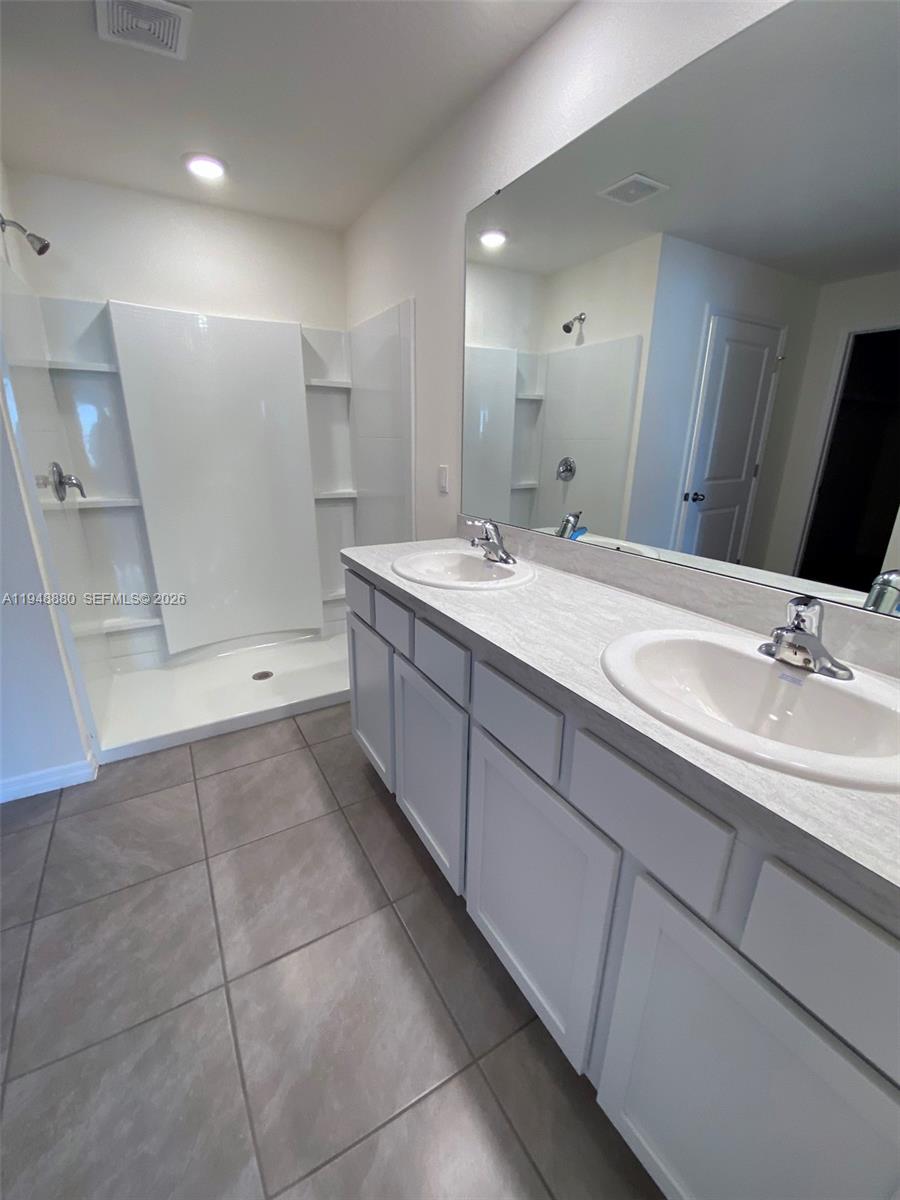 4961 Sw 88 Pl Property Photo 27
