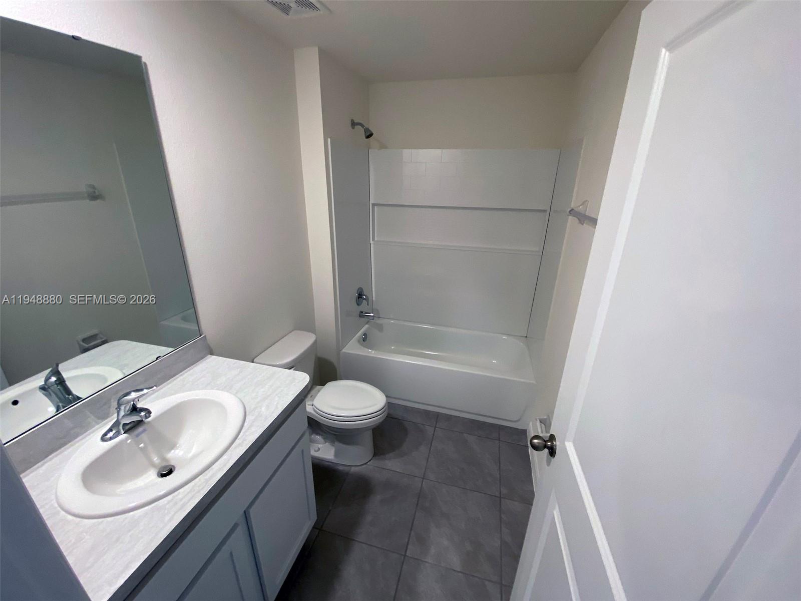 4961 Sw 88 Pl Property Photo 38