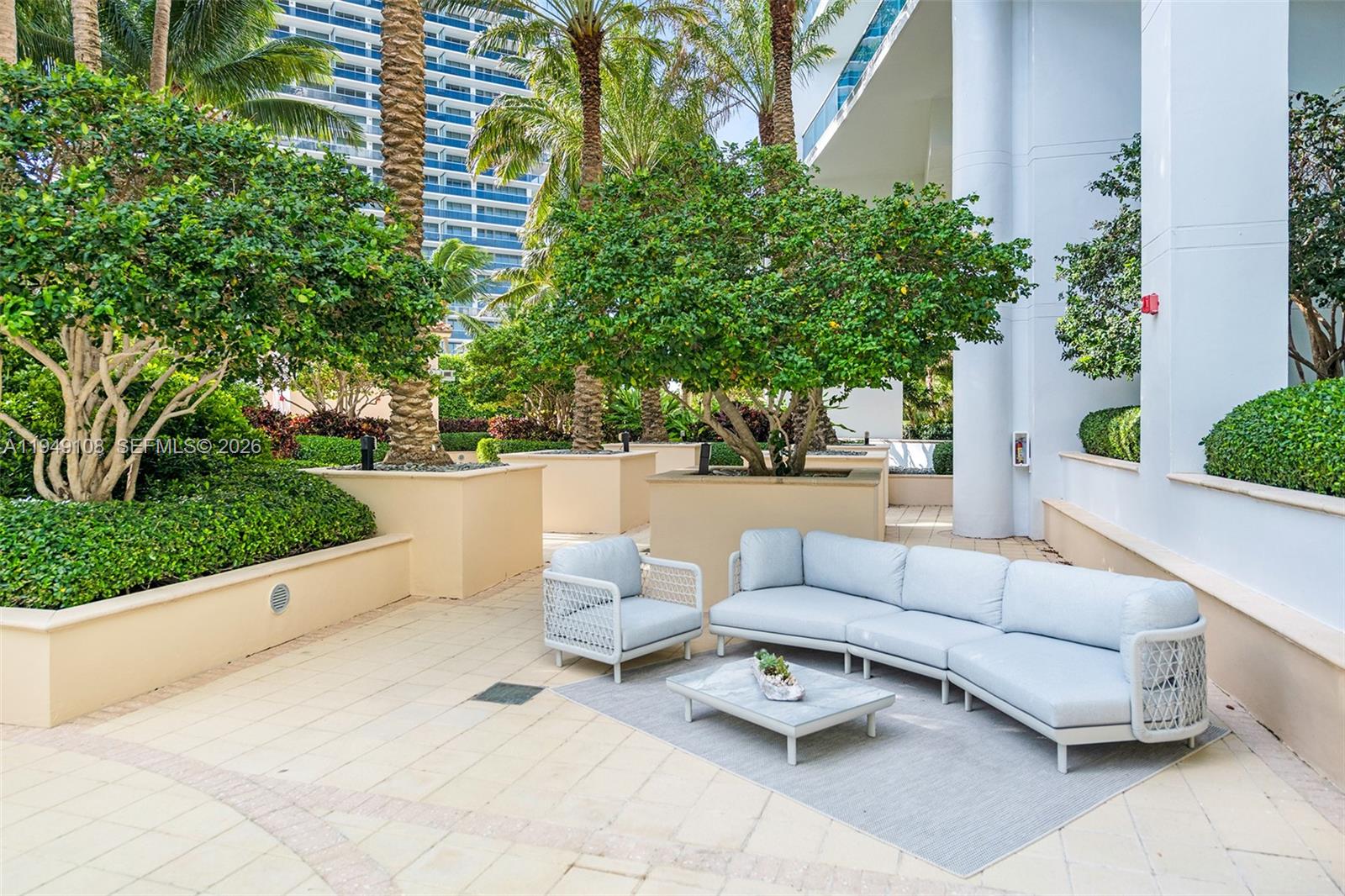 5959 Collins Ave 606 Property Photo 42