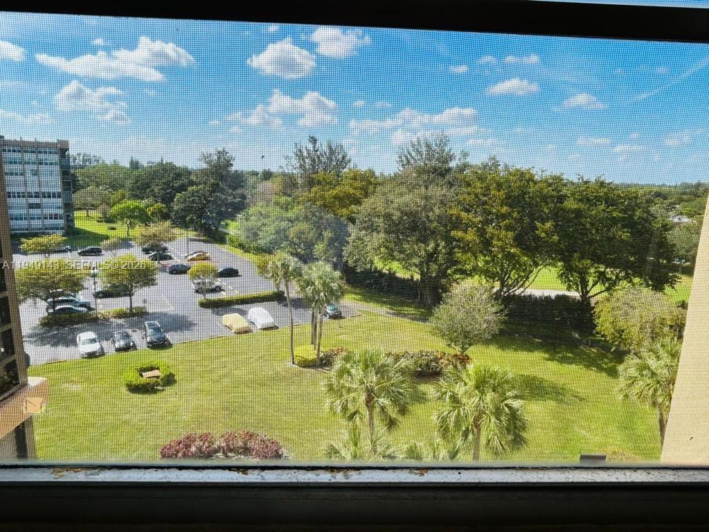 1000 Saint Charles Pl 721 Property Photo 6