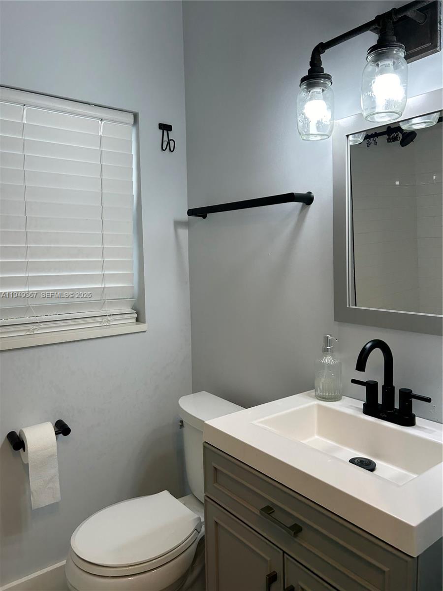 2508 Bay Dr 12 Property Photo 18