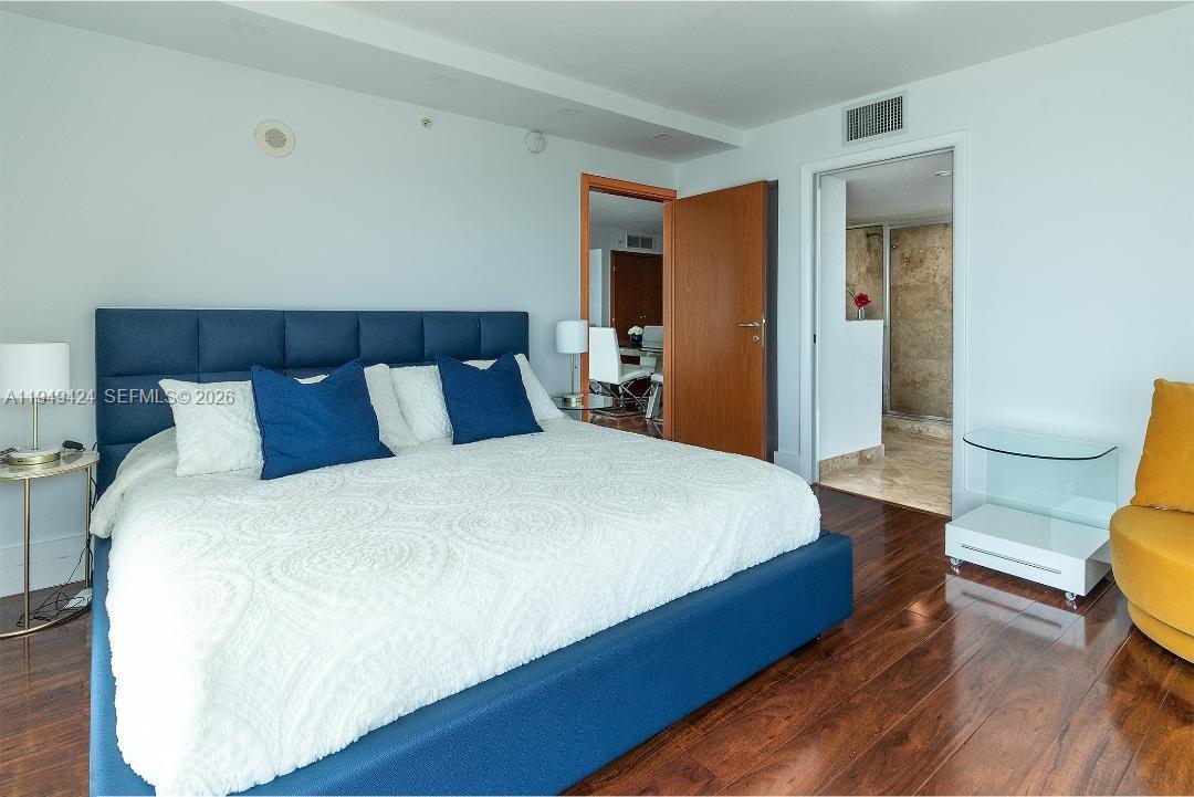 A11949424 Property Photo 17
