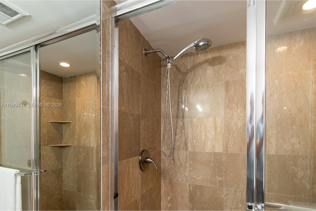 A11949424 Property Photo 34