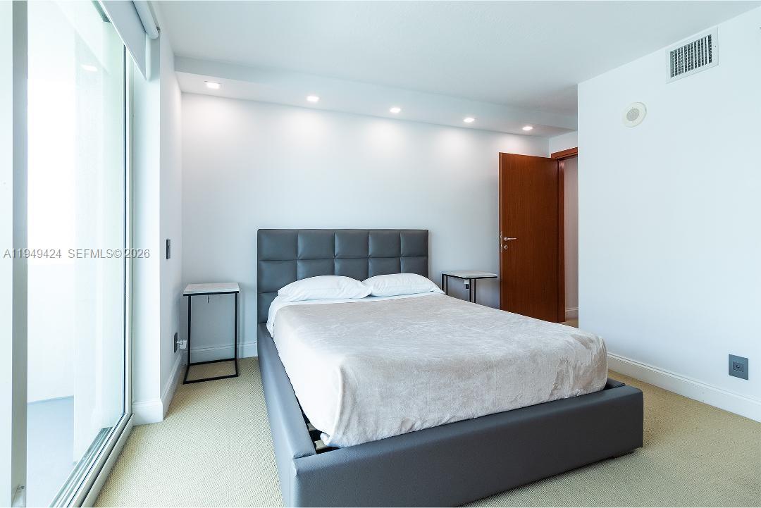 A11949424 Property Photo 35