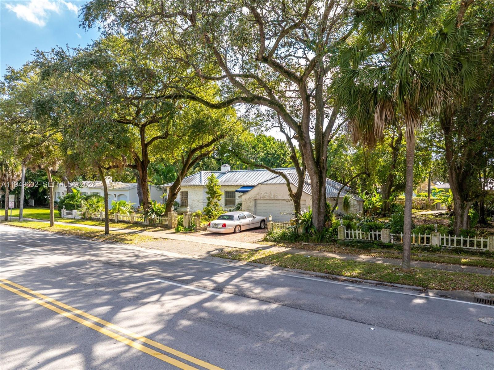 A11949602 Property Photo 1