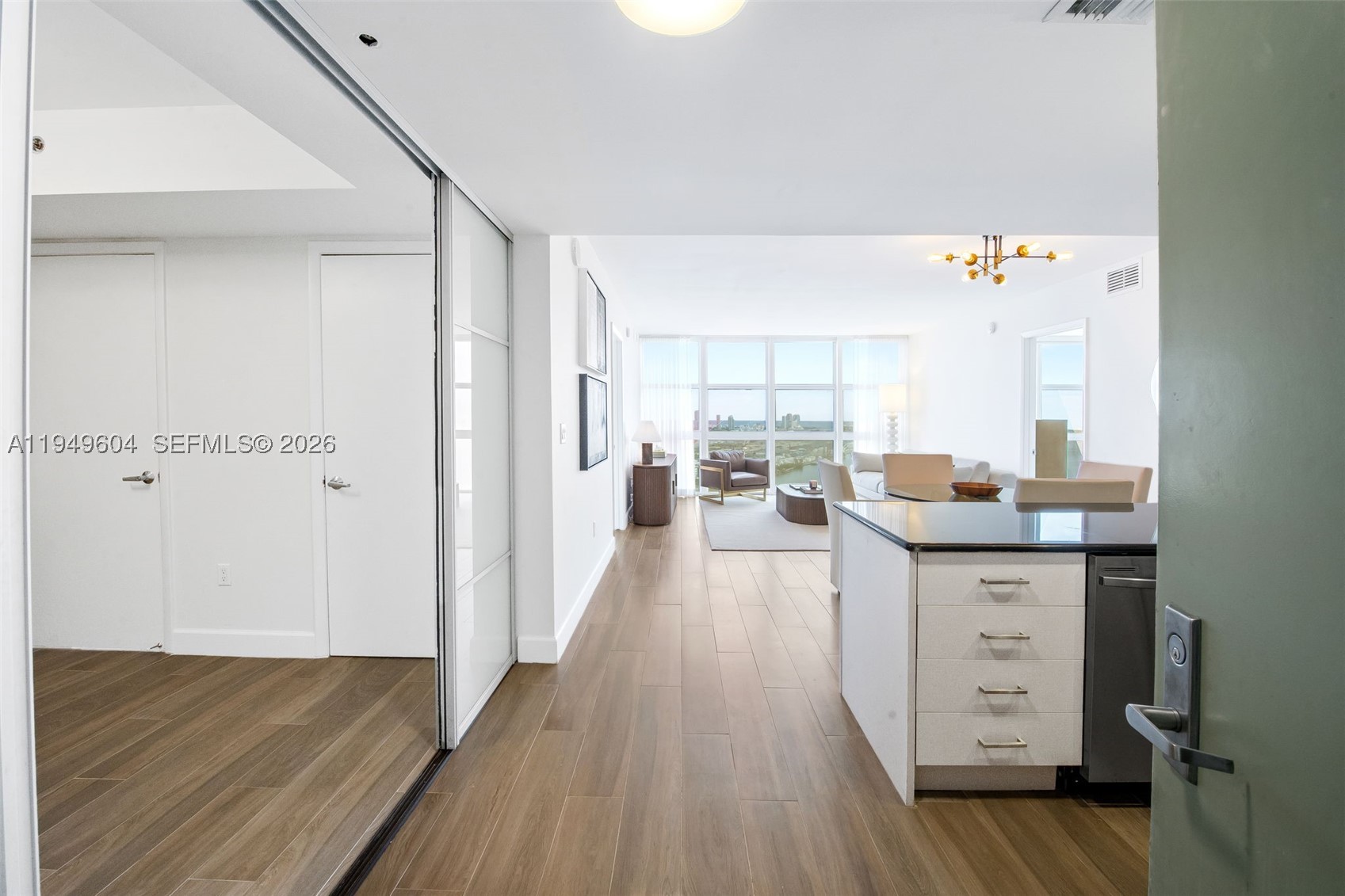 50 Biscayne Blvd 3904 Property Photo 2
