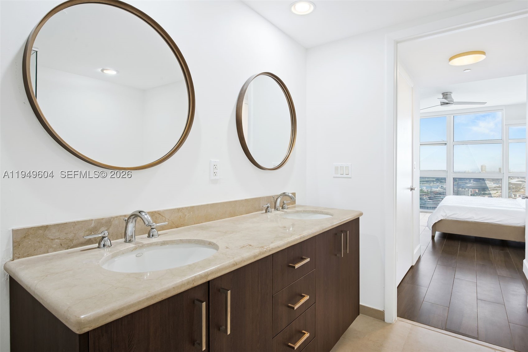 50 Biscayne Blvd 3904 Property Photo 16