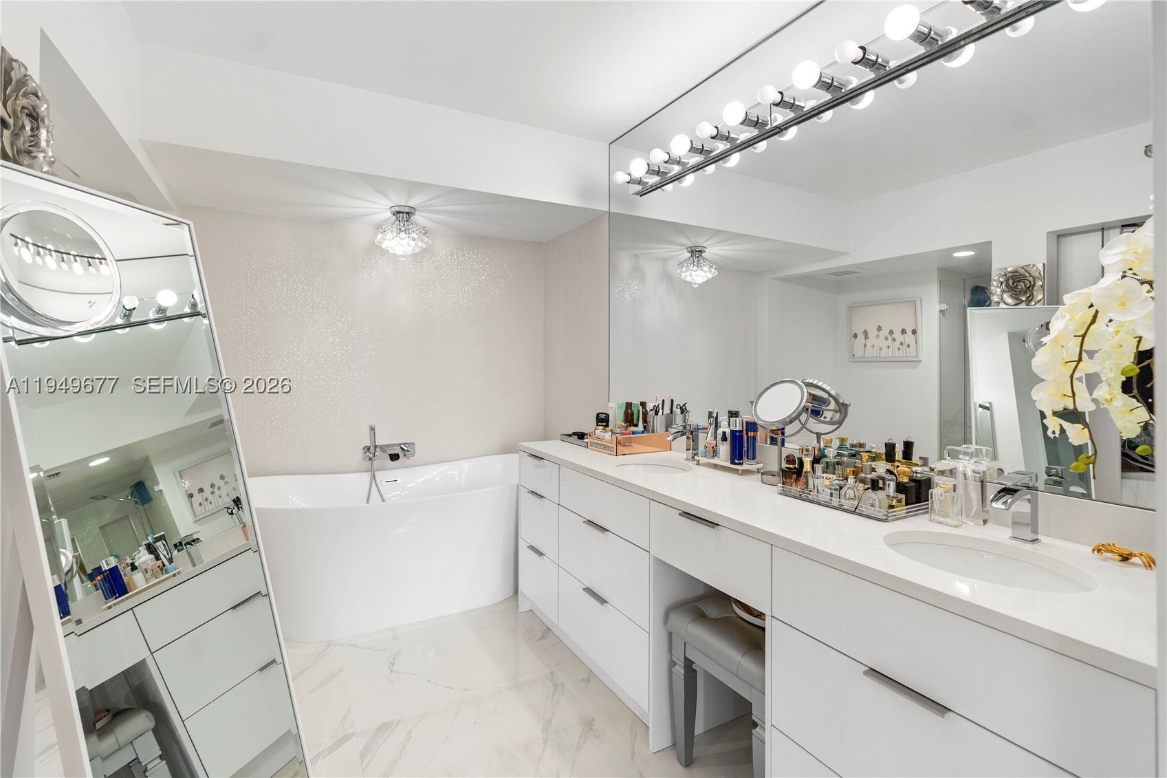 3600 Mystic Pointe Dr 1017 Property Photo 10