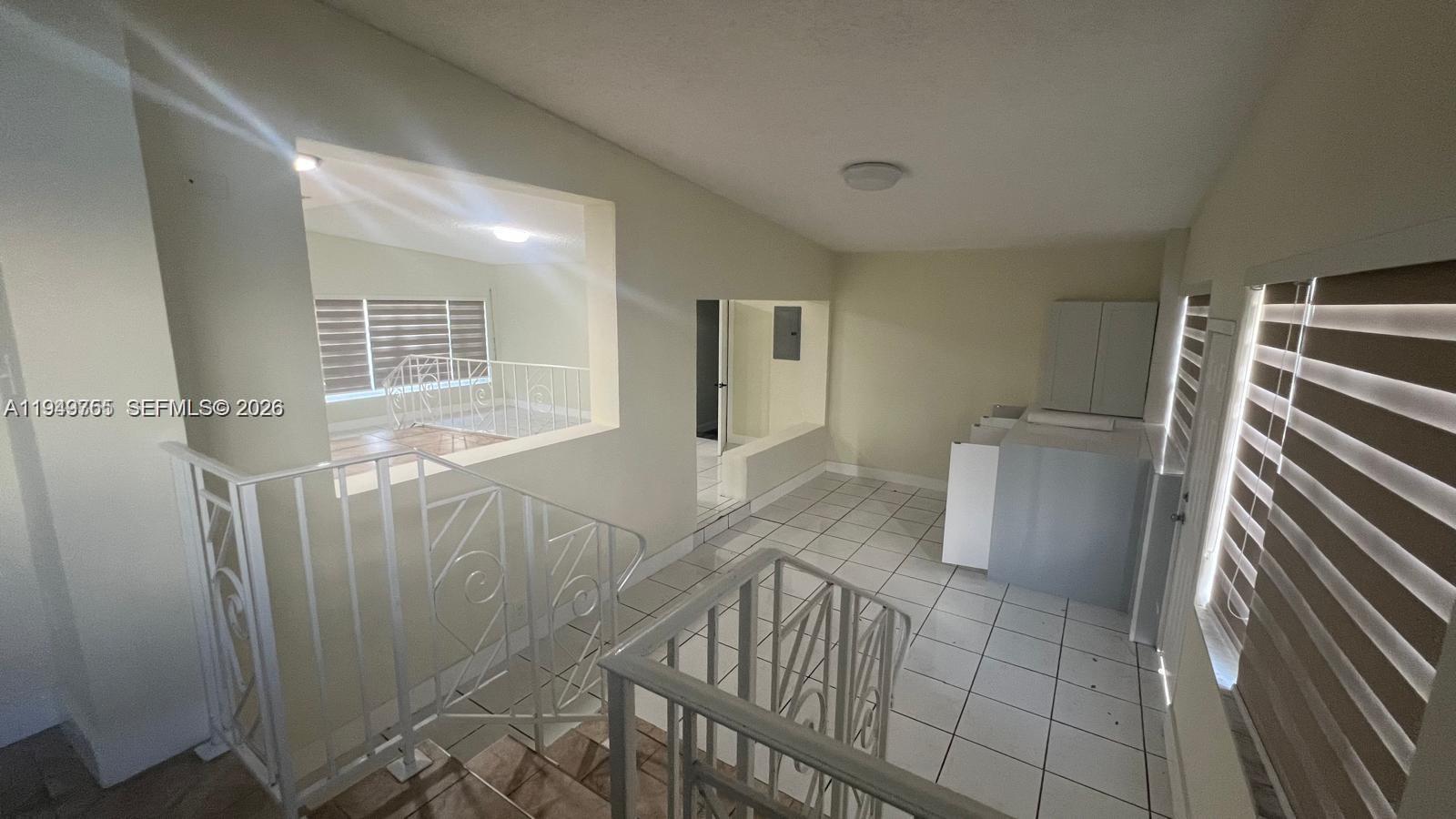 1251 Little River Dr Property Photo 6