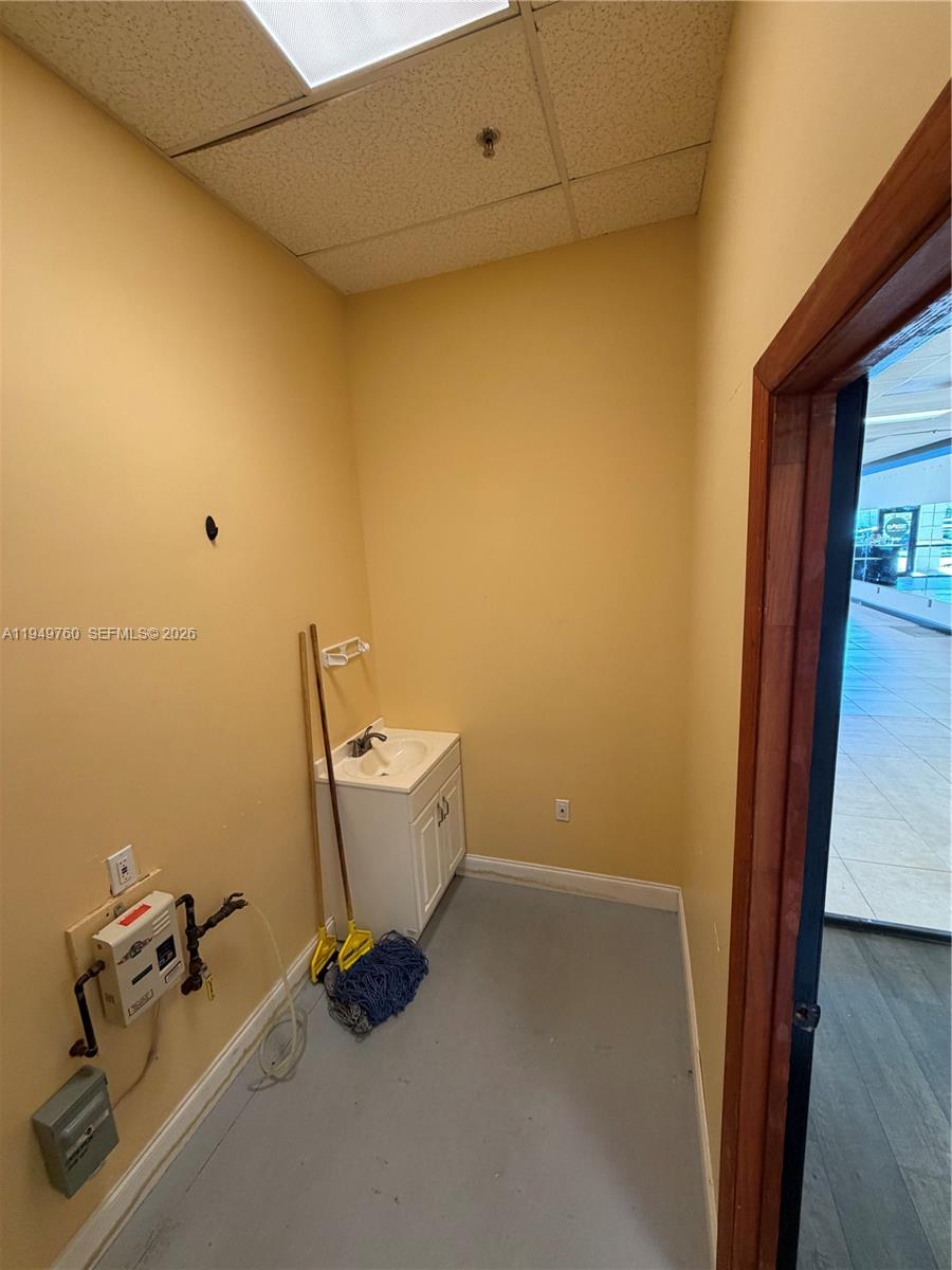4570 Lyons Rd 105 Property Photo 9
