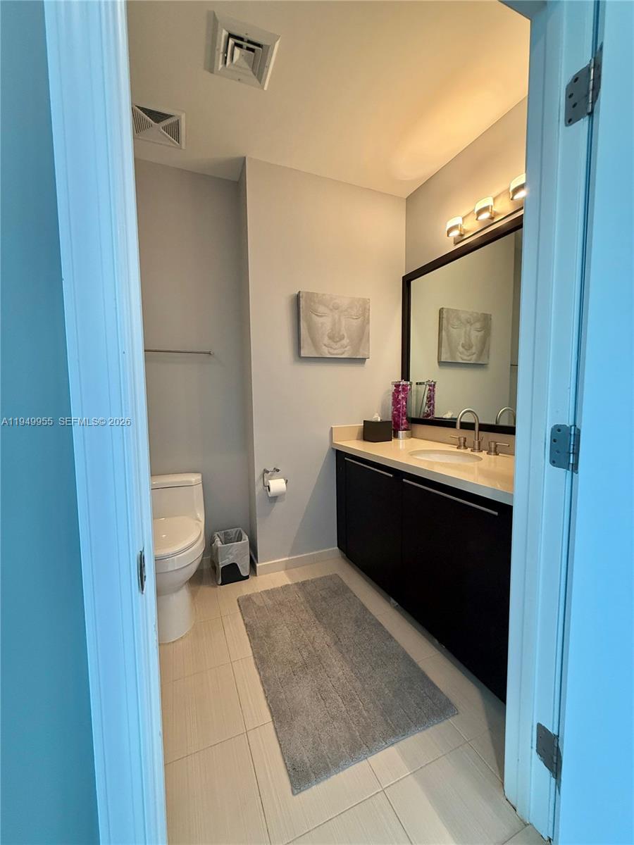 7928 East Dr 905 Property Photo 10