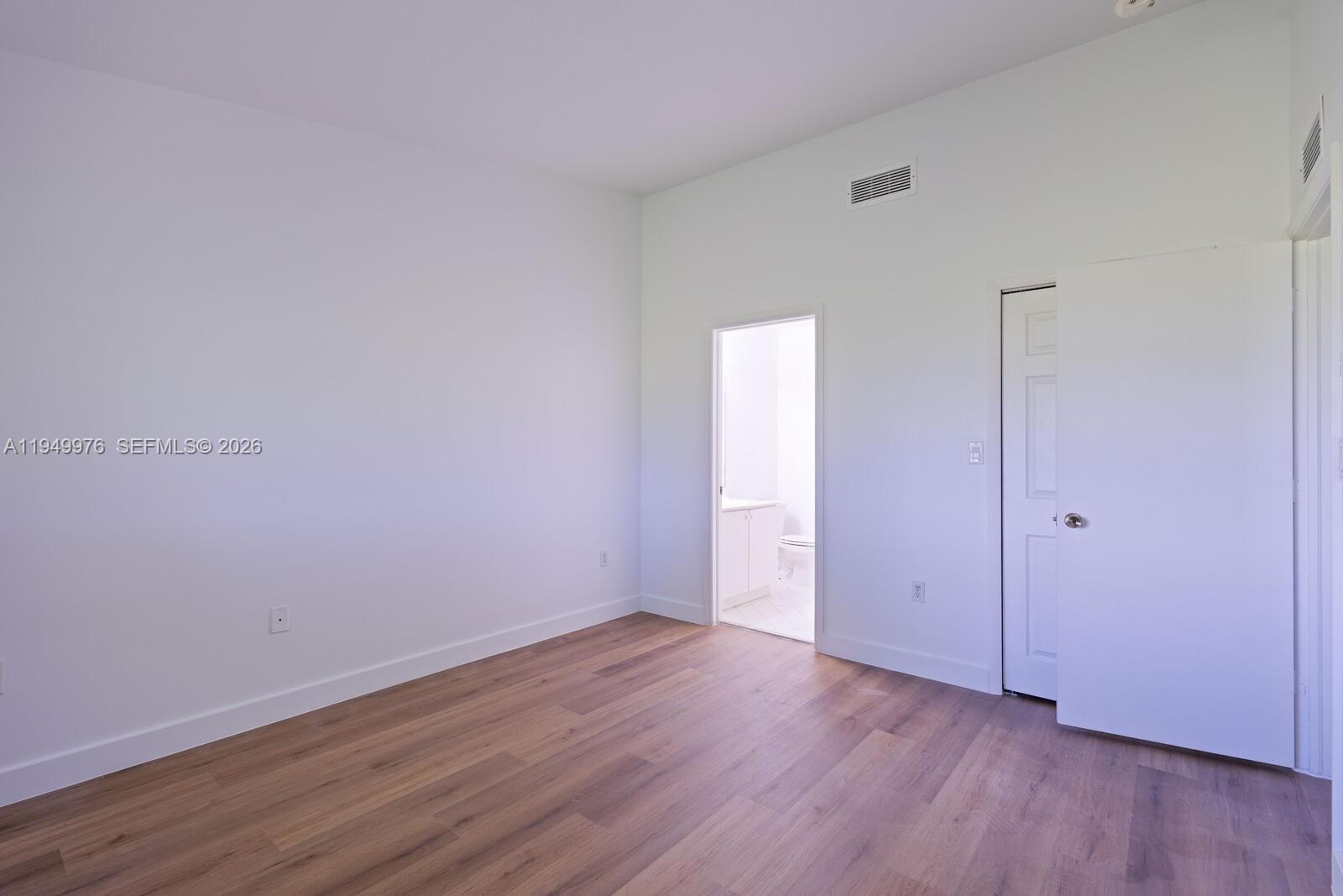 990 Ne 33rd Ter 201 Property Photo 8