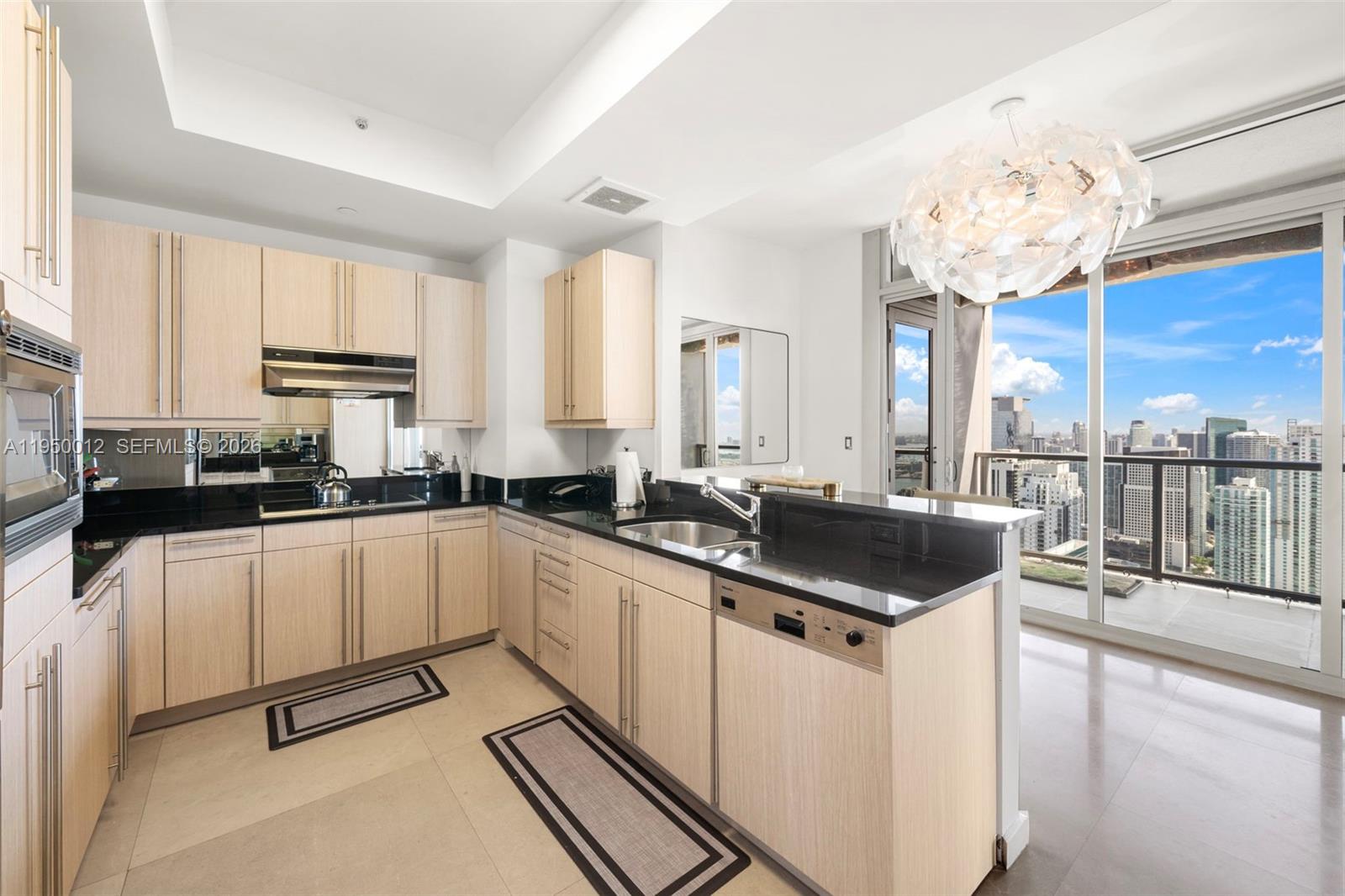 1425 Brickell Ave 58e Property Photo 8
