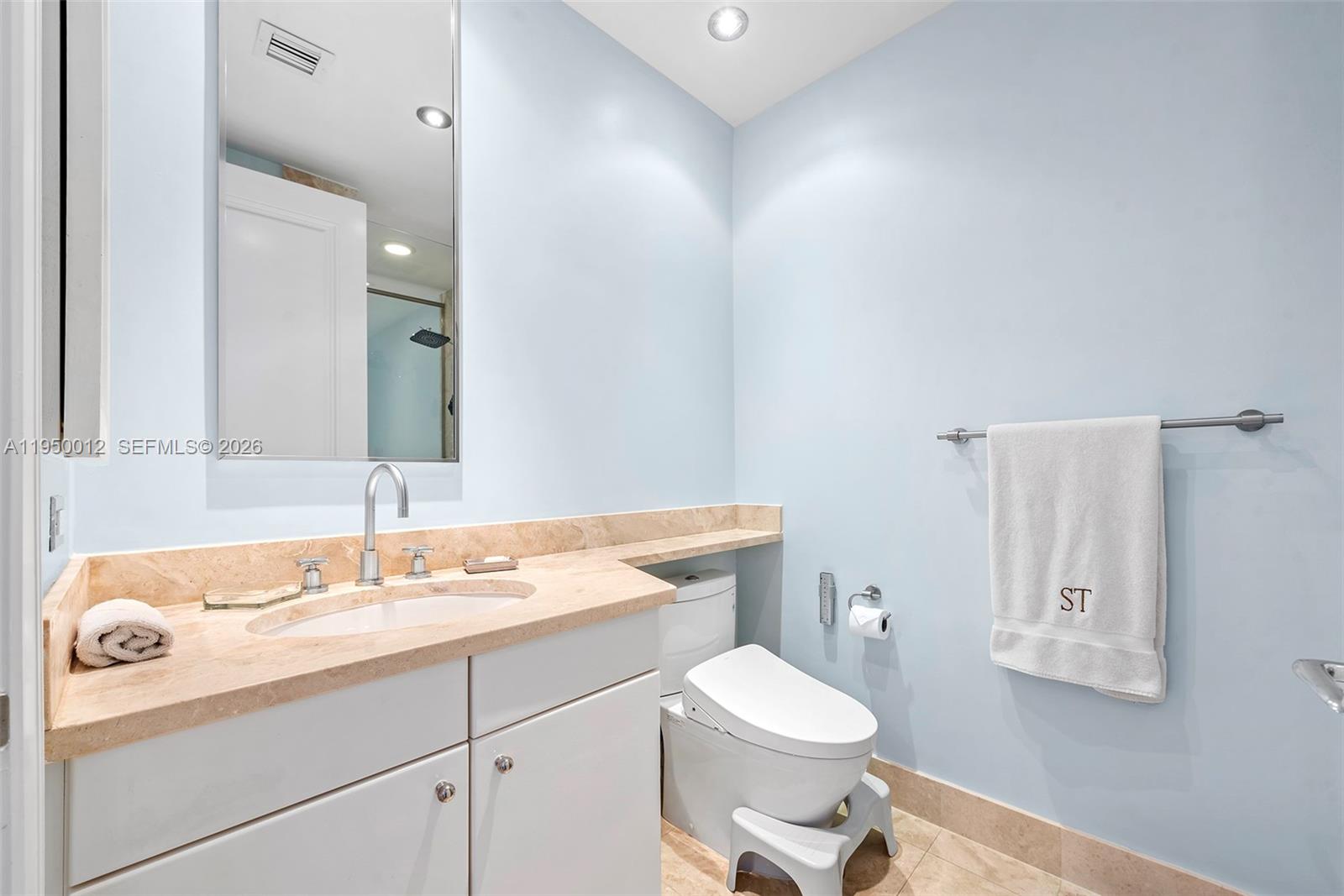 1425 Brickell Ave 58e Property Photo 27