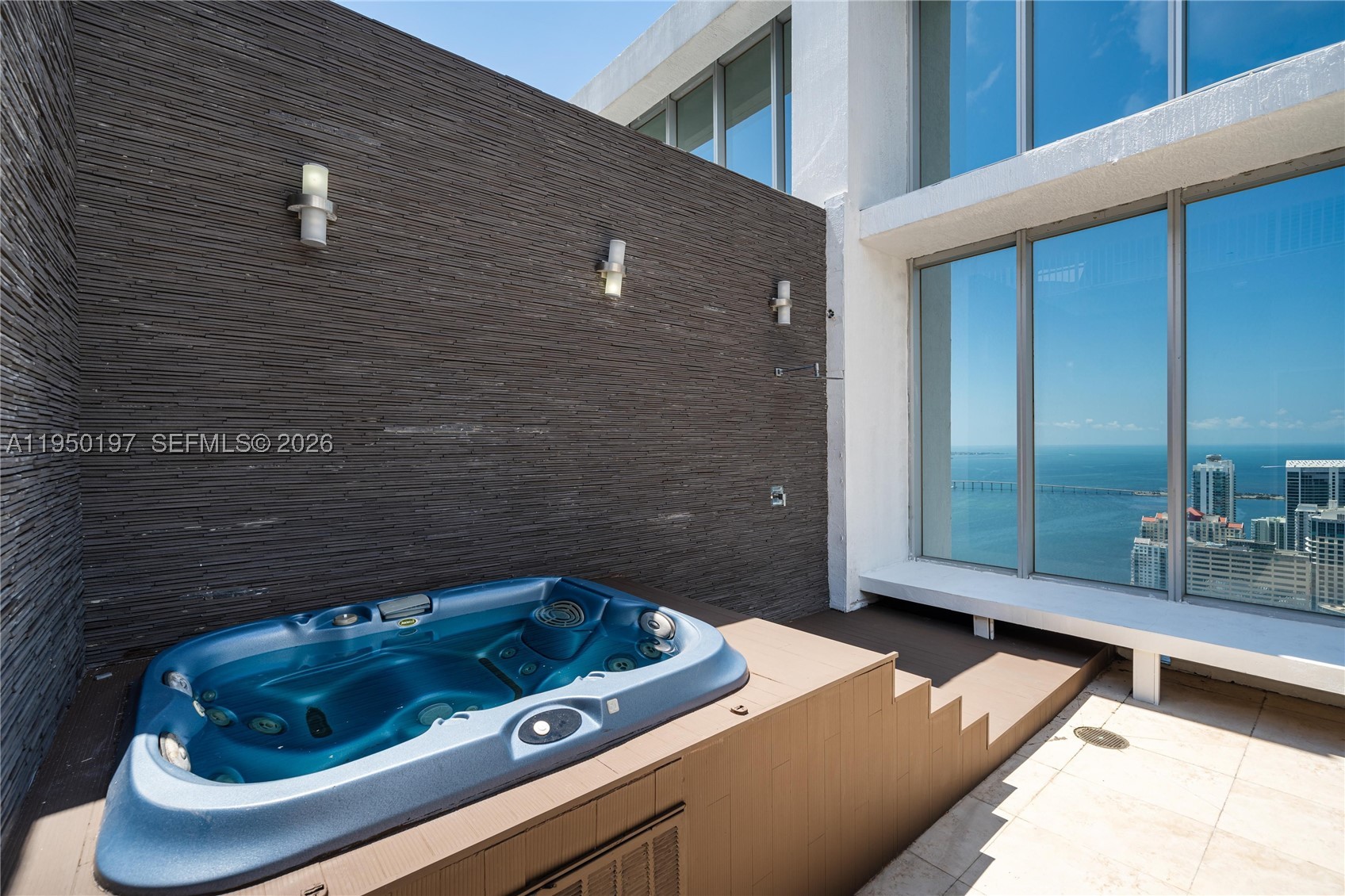 495 Brickell 5705 Property Photo 4