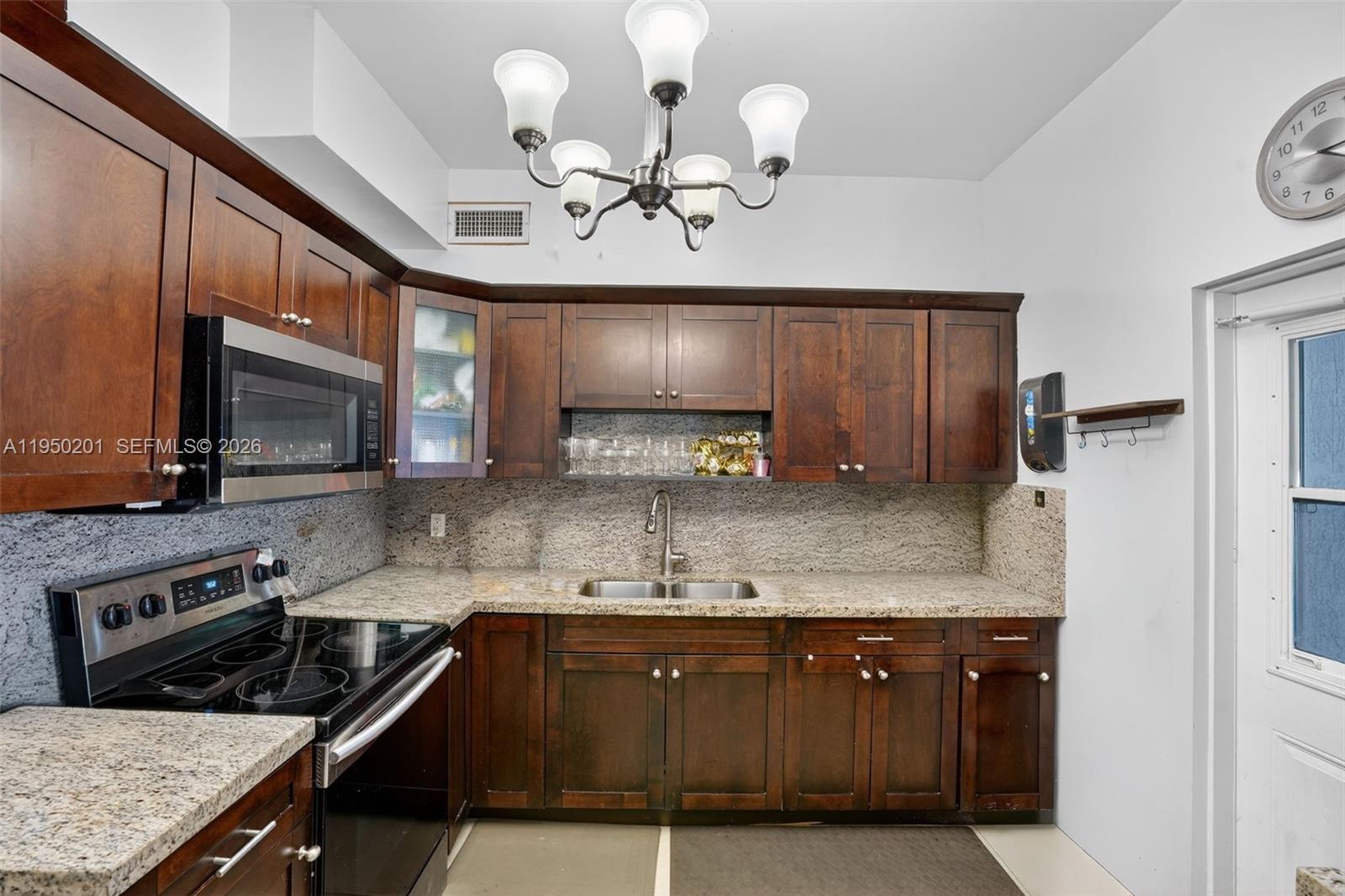 1240 Sharazad Blvd Property Photo 5